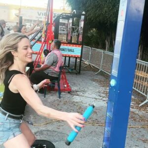 Caity Lotz Instagram - I love games! 🎡 first time axe throwing, but really this ninja catch game got me fired up 🤣 i need this in my backyard