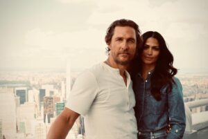 Camila Alves Instagram - look up

#GreenlightsBook #JustBecauseBook #empirestatebuilding