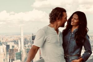 Camila Alves Instagram - look up

#GreenlightsBook #JustBecauseBook #empirestatebuilding