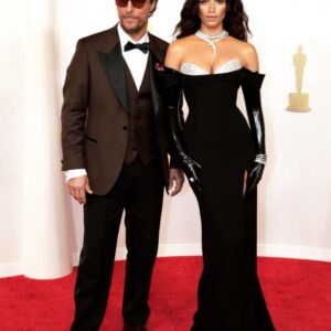 Camila Alves Instagram - What a night, congratulations to all the winners and Nominees! 
@donatella_versace this dress designed special by YOU custom made for me by Atelier Versace @versace was a dream !!! Truly…Thank you!!! @officiallymcconaughey chocolate @versace suit UAU!!! 
@bulgari jewels just speechless! 
@atsukokudolatex the custom made gloves! Amazing!

And to the team behind putting the vision together for MY look, thank you! 
@sasathomann 
@adamdecruz 
@e_mendez 
@jadziascott_ 
@aj_kutches 
@traceycunningham1 

Matthew’s team…he looked amazing! 
@taraswennen  @karayoshimotobua  @marcusrfrancis  @alignpr