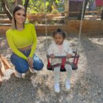 Camille Froment Instagram - Journée au parc avec ma princesse 👑 C’était trop bien, on a trop rigolé enfin surtout moi parce que Zélyana est un mème à elle seule… regardez la dernière photo vous allez comprendre 😂😂 Ma vie !!!!! ♥️♥️♥️♥️