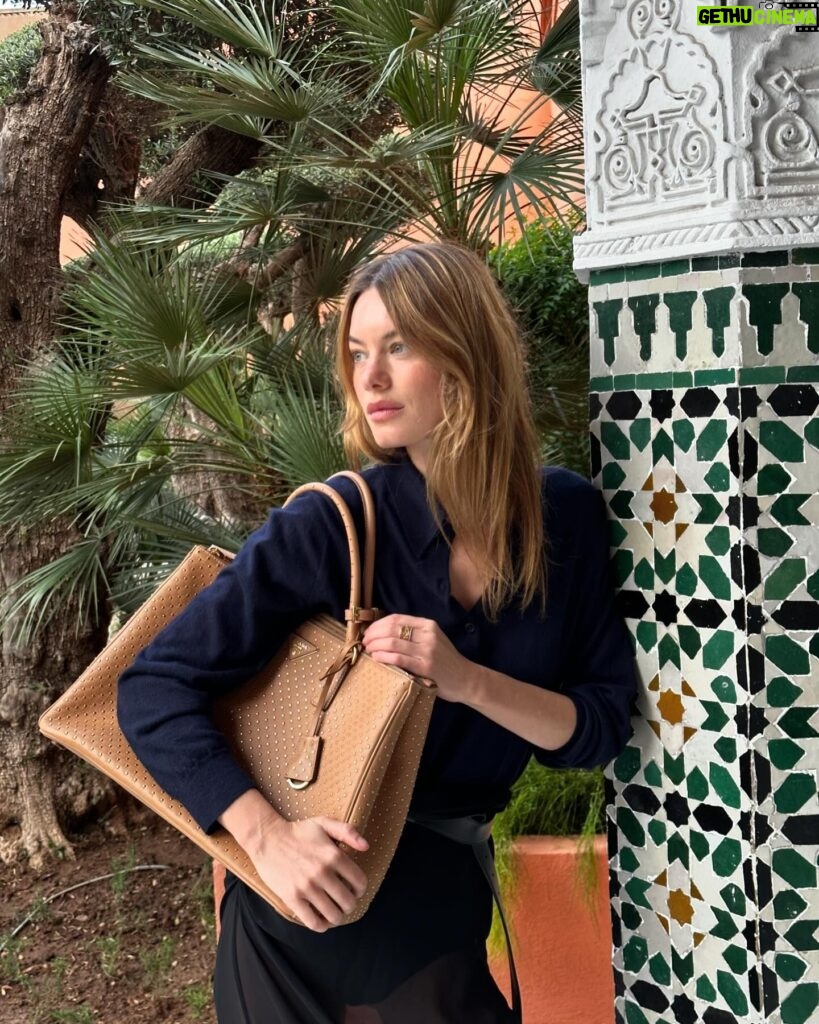Camille Rowe Instagram - Adventures with the new @prada bag ✨#pradagalleria #adv #gift