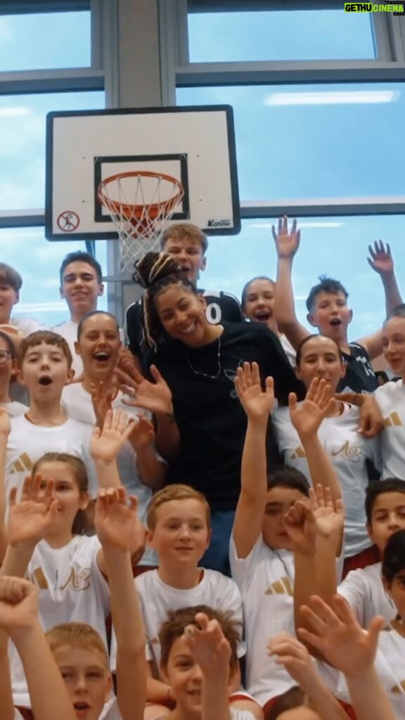 Candace Parker Instagram - Loved spending time with my @adidas family at HQ and meeting all of the people that make the /// fam unlike any other! It was great speaking with leaders - many of whom are FEMALE 🔥- about the future of the company and how we can rewrite what’s possible. But my favorite part was spending time with the next gen at our Ace3 clinic. The future is in good hands!!! 📍Herzo, Germany