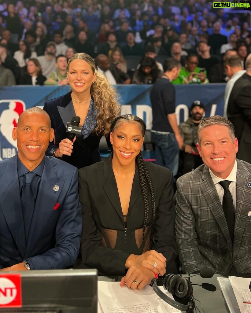 Candace Parker Instagram - All-Star ‘24! I met a couple rappers (@ernie.johnson dropped barz in his Legends speech) and caught up with some amazing peeps. Grateful to work with such amazing people 🙏🏽⭐️ #WeAreNotTheSameIAmAMartian 🔥🔥🔥 #RookieYearCarter3Vibez