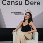 Cansu Dere Instagram - Thank you for your invitation and hospitality ✨ @atresmediacom @antena3com ✨