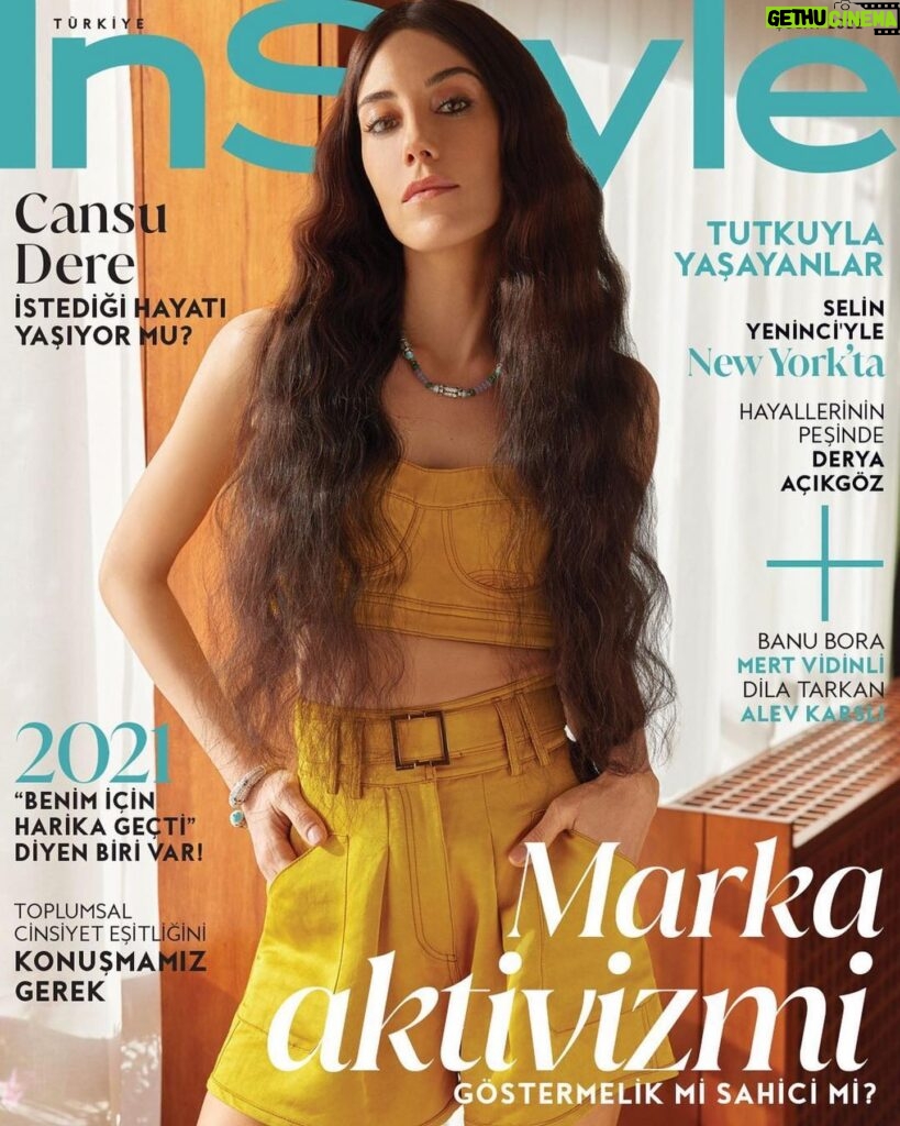 Cansu Dere Instagram - 💫💫💫 #Repost @instyleturkiye ・・・ Cansu Dere’yi konuk ettiğimiz InStyle Şubat sayısı şimdi @dergilik’te ve çok yakında bayilerde! @cansudere #cansudere Genel Yayın Yönetmeni: @isiksimsek Röportaj: @cerenarseven Fotoğraf: @cihanalpgiray Styling: @nazlikayran Styling Asistanları: @ekinsuoktar, @yoncastalf Saç: @yildirimbozuyuk / @tagbeautyofficial Makyaj: @serkanparmaksizoglu / @klan.management Saç Asistanı: Mehmet İyi Makyaj Asistanı: @ozgetasozmen Fotoğraf Asistanları: @kivancyoruten, @yunussnunu, @begumbaydar Işık: Cem Şimsek @museforall büstiyer ve şort @cartier ‘Calame’ high jewelry kolye ve bileklik #instyleturkiye