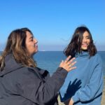 Cansu Dere Instagram - Canım Neslihan 💙 My super director, love her @neslihanyesilyurt 💙💙💙