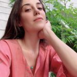 Cansu Dere Instagram - 🌿Bahçeden