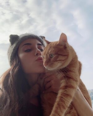 Cansu Dere Thumbnail - 383.8K Likes - Top Liked Instagram Posts and Photos