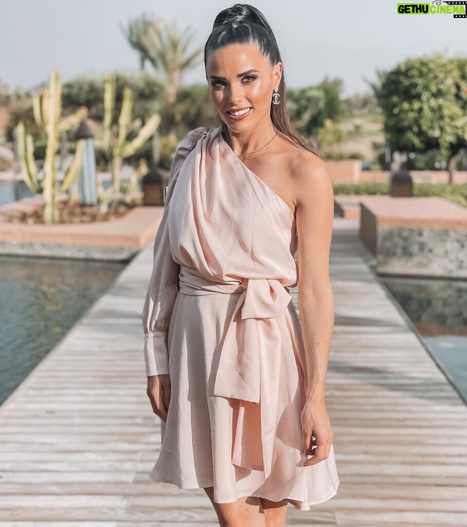 Capucine Anav Instagram - Vacances à Marrakech 🐫 🌴 J’adore cette ville ! Vous y êtes déjà allé ?