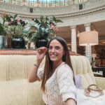 Capucine Anav Instagram - Il y aura toujours une partie de moi au @thewestinpalacemadrid ! Un palace que je rêvais de faire ... et mon chéri ni une ni deux m’a fait la surprise ! Quelle chance. 🛎 Trop contente d’avoir été pour mes 30 ans. Good memories #espagne🇪🇸 #happy #foryou Encore un énorme merci pour tous vos messages