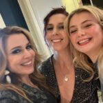 Cara Buono Instagram - London calling Hawkins circa 1959 for @stonstage. Breathtaking. Brilliant writing. Wonderful cast. Pix 3 with the writer Kate Trefry and the marvelous and beautiful@_flog who plays high school Karen Wheeler! Pix 4 with @louismccartney_ who will blow you away as Henry Creel. #strangerthings #hawkins #london #theatre #karenwheeler #instagood #opening #night we
