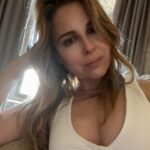 Cara Buono Instagram - Mirror selfies before yoga #monday #mondaymotivation #yoga #yogapractice #white #selfie #montenegro #travel #fitness