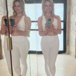 Cara Buono Instagram - Mirror selfies before yoga #monday #mondaymotivation #yoga #yogapractice #white #selfie #montenegro #travel #fitness