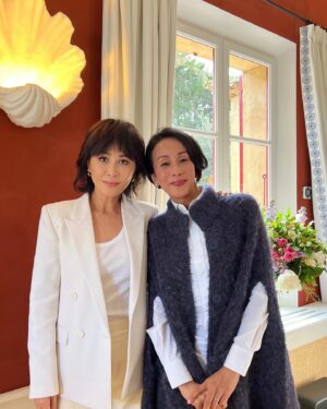 Carina Lau Instagram - 香檳周末🥂 @eriko.nakamuraofficial @evidensdebeaute