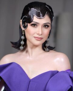 Carla Abellana Instagram - Make it BIG. Make it MEGA. ❤️‍🔥 The Philippines’ #1 fashion magazine celebrates it’s 32nd year. 🥂 @megamagazine 🌟 Concept and Styling: @iamsieglinde @styledbyiamsieglinde Make up: @markycreation Hair: @hairby_jomarigarcia Gown: @marlontuazonc Bracelet and ring: @jacatel Minaudiere: @ladybag_mnl Nails: @extraordinail 📸 @pvfotographs @markycreation