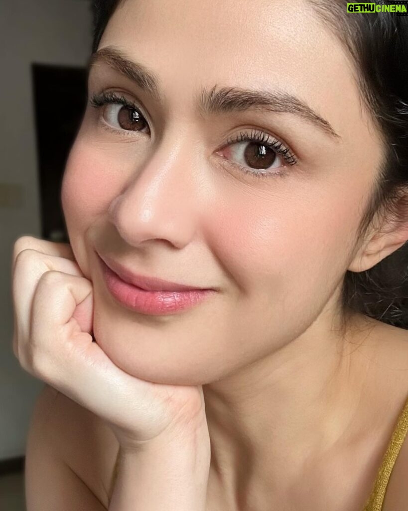 Carla Abellana Instagram - The wonders of @watsonsph ‘s Collagen skincare products 💙 The magic of @theaiveeclinic facial lasers and treatments 🤍
