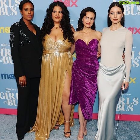Carla Gugino Instagram - It was such a treat to get to experience the premiere of episode 1 of #thegirlsonthebus with a fantastic New York audience. 💥💥 Thank you for coming out and getting every joke and connecting with the heart of the show. Rare to get a picture with the amazing women in front AND behind the camera. ♥️ 🙌🏼🌟 Tomorrow it is all of yours! @streamonmax Hope you curl up and enjoy the ride! 🔥