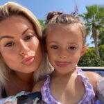 Carla Moreau Instagram - Chaque jour qui passe j’ai le sourire grâce a elle @rubyguedj .. 🌈💕🏝