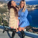 Carla Moreau Instagram - Pas besoin d’être en couple pour faire cette trend 😭💕 #monacovibes @maissane.agl