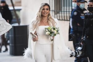 Carla Moreau Instagram - Mme GUEDJ ❤️💍 et vous marié , célibataire, en couple ?