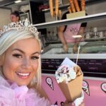 Carla Moreau Instagram - J’ai passé une merveilleuse journée aux côtés de ma fille @rubyguedj qui a fêté ses quatre ans. C’est incroyable comme le temps passe vite et je suis si heureuse de la voir évoluer 🤍🫶 à toi, mon petit bout de bonheur qui a changé ma vie à tout jamais. Je t’aime très fort. 💕 et merci à tous les prestataires qui ont fait de ce rêve une réalité. Je vous partage pour ceux à qui ça intéresse. Ils sont clairement les meilleurs. DÉCORATION ET ORGANISATRICE 🌸: @chic.events__ TRAITEUR 🍔 : @auroyaumedubrunch PRINCESSE 👑 pour les princesses si merveilleuse digne d’un disney : @princessesfairytales.sud GLACIER 🍦🧇: @glacesmaboul LES MASCOTTES🧸 : @mymascotte PÂTISSERIE 🍰🧁: @les_gourmandises_de_jo CHÂTEAU BLANC 🏰: @by_events_ MOCKTAILS 🍹 : @mk.mocktail JEUX ET MAQUILLAGE 🧩💄: @airbambino13 CADEAU PERSONNALISÉ 🖍️👜🍿: @m_etpaillettes ROBES SUR MESURE👗 @nina_reina_dresses SALLE DE FÊTE 🏠 : @domainedugem POUR TOUT ÉVÉNEMENT : mariage / baptême / bar mitzvah / anniversaire 🎁 #happybirthday #evenement #girl #baby