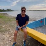Carlos Vives Instagram - Bienvenidos a Barranca territorio anfibio cumbiero, celebrando el cumpleaños de la ciudad en las fiestas del sol con “El Rock de mi Pueblo”🙌🏼 Gracias Barranca por recibirnos con tanto amor, fuimos muy felices ¡Los quiero! ❤️ @jaison.neutra gracias por acompañarnos 👏🏼