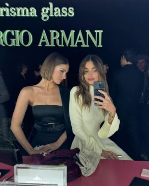 Carmel Rose Instagram - 🫧 🪷@armanibeauty wearing @giorgioarmani