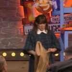 Carolin Kebekus Instagram - Menno, schon wieder kein Pony 😩 Dafür könnt ihr euch aber ab sofort das #lastonelaughing XMAS Special bei @primevideode anschauen 😊