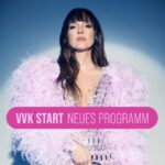 Carolin Kebekus Instagram - Leute, es geht wieder los 🚀 Ich geh ab September 2024 mit meinem neuen Programm auf Tour 🥳 Ihr könnt euch gar nicht vorstellen, wie sehr ich mich freue. Das ist wie Weihnachten und Ostern zusammen… und Karneval! Ich hab so’n Bock auf live! Seid ihr dabei? Tickets gibt‘s ab sofort über den Link in der Bio. #carolinkebekus #comedy #livecomedy @buehnenkunstgmbh