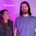 Carolin Kebekus Instagram - Bei diesen Fragen ist sich das Geschwister-Dream-Team aber nicht ganz einig! 😂 #WirGegenDie 👉 „Wir gegen die! Die Kebekus Geschwister Show“ - heute um 20:15 Uhr auf ProSieben und Joyn!