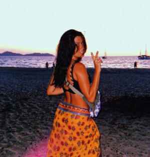 Carolina Loureiro Instagram - 🧡