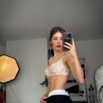 Caroline Dallarosa Instagram - Espelho espelho