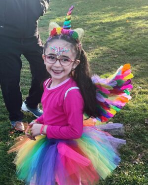 Caroline Manzo Instagram - My beautiful little Alicorn - @laurenmanzo #halloween2023
