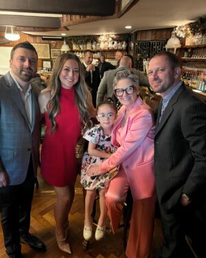 Caroline Manzo Instagram - Momma with her babies ❤️