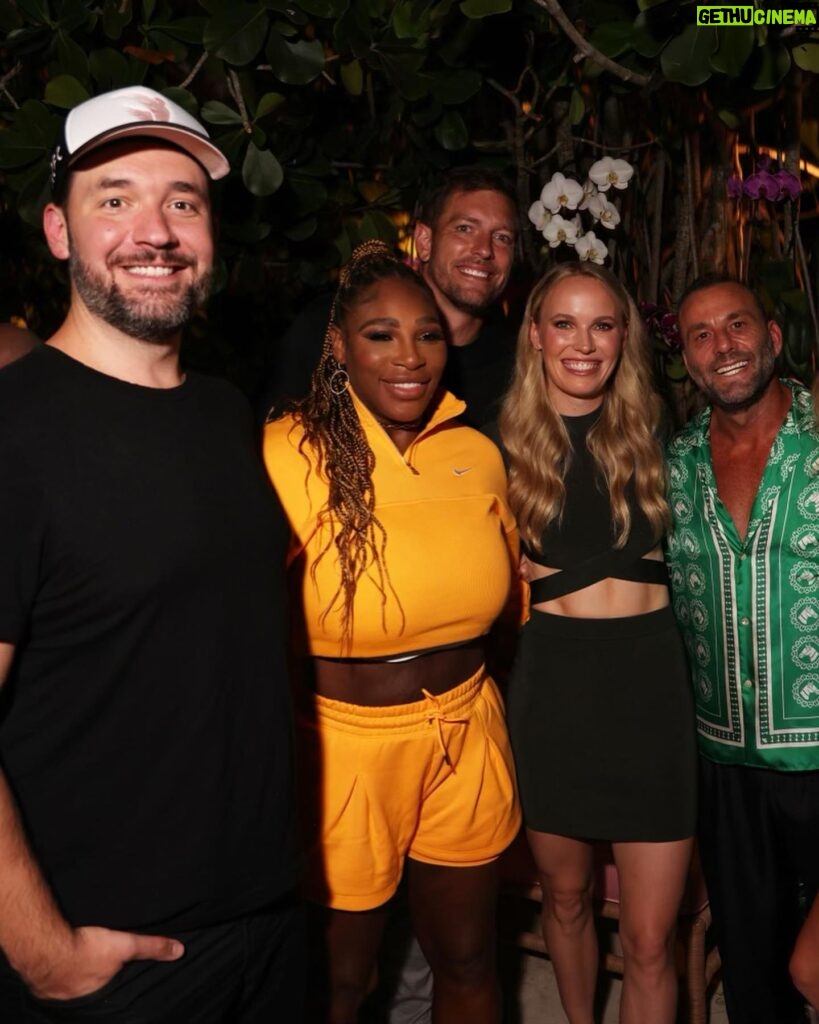 Caroline Wozniacki Instagram - Fun parents night out in Miami, celebrating our friends @davidgrutman @noahtepperberg opening of @casadonnamiami ! 💃🏼💃🏼