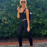 Carrie Bickmore Instagram - Super Bowl Tay Tay Era💋 When you’ve been too busy helping your kids with their outfits that you have to improvise on the day 😊