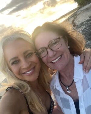 Carrie Bickmore Instagram - My amazing mama has just retired (I think she’ll back 😉) after 50 years contribution to education. Mum you are a trailblazer, an inspiration, a shining star. You did it all while raising kids, living and loving hard and all with a soft touch and huge smile. Enjoy the next chapter…whatever it may hold 💕