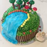 Carrie Bickmore Instagram - Nature cake for a nature girl ❤️❤️ Can’t believe you are 8 Evie girl 🥰 (Addie thought it looked the cake was sticking its tongue out🤣)
