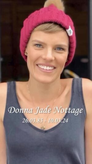 Carrie Bickmore Instagram - Donna I am so sorry we couldn’t find a cure in time. 💔 

It’s hard to believe you climbed Point To Pinnacle with us just a few months ago and now you are gone. What a brutal disease. 😞

Donna was an absolute ray of sunshine, determined to “See the Colour” no matter what this horrible disease “Terry the Bastard” (as she called it) threw at her.
 
She was determined to raise funds for vital brain cancer research to give her more time with her beautiful boys, and to help others in the future.  As you can see in this video she supported our foundation every beanie campaign and it’s devastating that Donna has passed away in the middle of our beanie week. We’ll wear one in your honour Donna.

Our hearts go out to her husband Sean, gorgeous boys Huxley & Reeve whom she adored, Mum Pauline and all of her family ❤️
@ lotusjournals @carriesb4bc