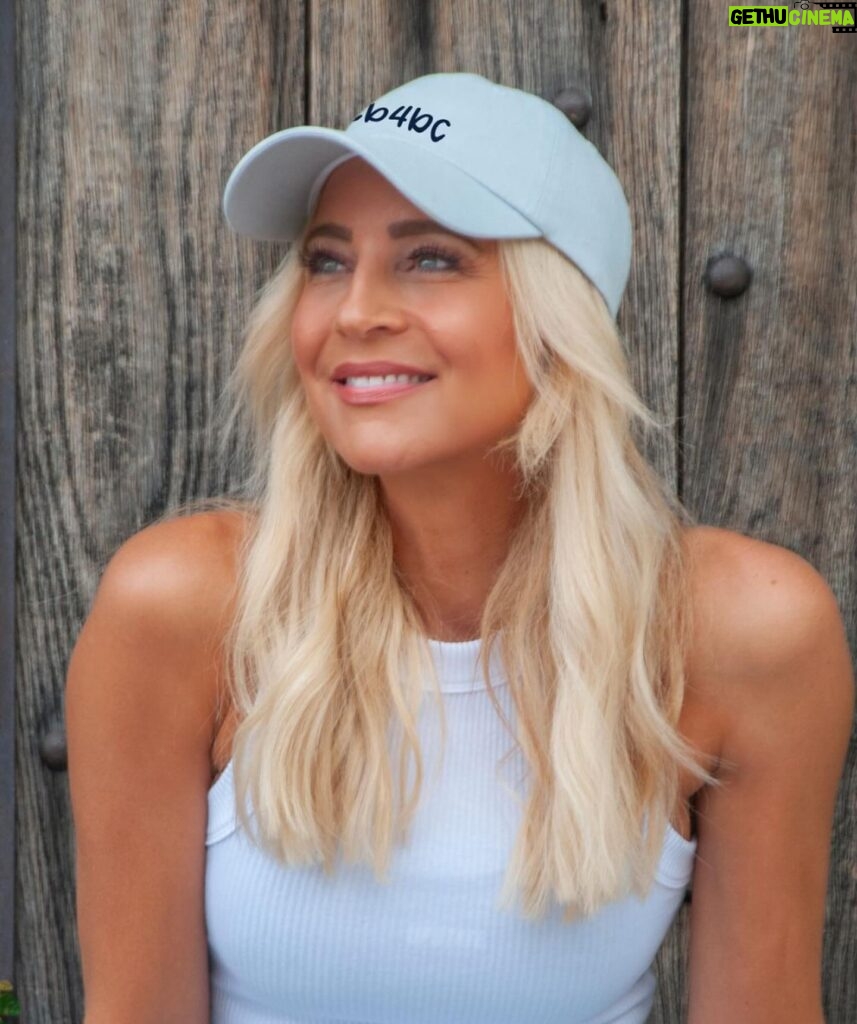 Carrie Bickmore Instagram - CAPS on sale 🥳 (unisex)   Is this heatwave over yet? 🥵 If you’re way too hot right now to imagine yourself needing a snuggly beanie for winter then these caps are for you!! Orders open now for 1 week only. Caps delivered in JUNE. Orders must close 16th March.   Grab your cap and help support brain cancer research.   Jump onto www.carriesbeanies4braincancer.com to order yours now. Together we can make a difference 🙏