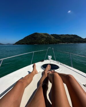 Catalina Vallejos Instagram - Tá OK 👌 de paseo por Angra do Reis 🛥️
Es hermoso!! Y se los recomiendo 1000% ✨🫶