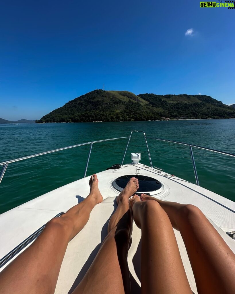 Catalina Vallejos Instagram - Tá OK 👌 de paseo por Angra do Reis 🛥️ Es hermoso!! Y se los recomiendo 1000% ✨🫶