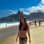 Catalina Vallejos Instagram - Una garota muito feliz 🇧🇷🫶✨