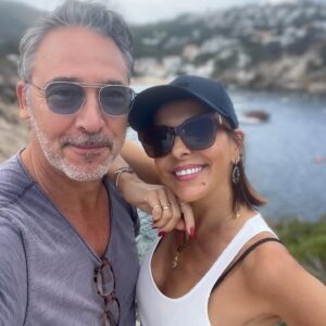 Catarina Furtado Instagram - Mano❤️
Pausa para respirar a vida.

 @diogoinfanteoficial  #curtasferias #afamiliaqueescolhemos #ibiza