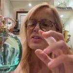Cecilia Bolocco Instagram - Pasémoslo bien juntos!!!! 😍😍😍😍😍 Quieren saber a qué huele mi nuevo perfume Origin?! No te pierdas este Live!!! Además no te puedes perder mi nueva Colección O/I 23 llena de sorpresas!!! Mis chaquetas favoritas, mis famosas camisas, tops de lentejuelas, pantalones coated y mucho más!!! Todo lo encontrarás a partir de este jueves 27 en las tiendas @falabella_cl y en falabella.com!!!! Felicitaciones a las ganadoras de los perfumes!!! L@s adoro y nos encontramos el próximo martes con más regalos!!! ❤️