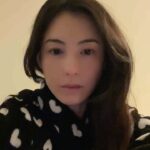 Cecilia Cheung Instagram - 肚餓到醒咗，怎麼樣也睡不回去，拍片和你們說話，感覺家裏沒有那麼安靜😂😂雖然都知道你們也在睡覺中，自我心態調整🤪🤪🤪🤪🤪🤪🤪