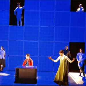 Cecilia Suárez Instagram - Buen viaje hacia la luz, querida Tina.
Gracias por tu infinito amor y compromiso con el teatro. 
Haber colaborado contigo ha sido un enorme privilegio y un gusto. 
Gracias por creer que crear otros mundos es importante para entender y sobrevivir a este.
🙏🏼
Vuela alto y ve feliz!✨🤍✨