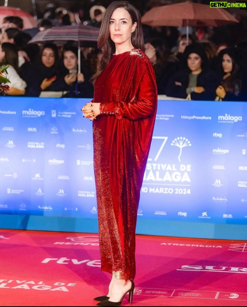 Cecilia Suárez Instagram - Festival de Cine de Málaga. “LLUVIA” • Styling: @_freddyalonso @lanvin @aquazzura @aristocrazy H&Mkup: @yosbaute para @yslbeauty 📸 @davidgallardophoto @cramtalent