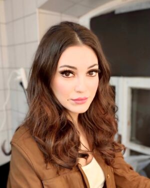 Cemre Gümeli Instagram - ♥️ @yuzyillikmucize 
#YüzYıllıkMucize